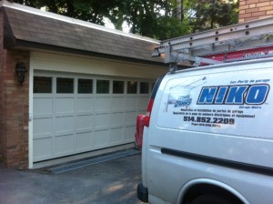 Portes de garage Laval - Laval Garage Doors